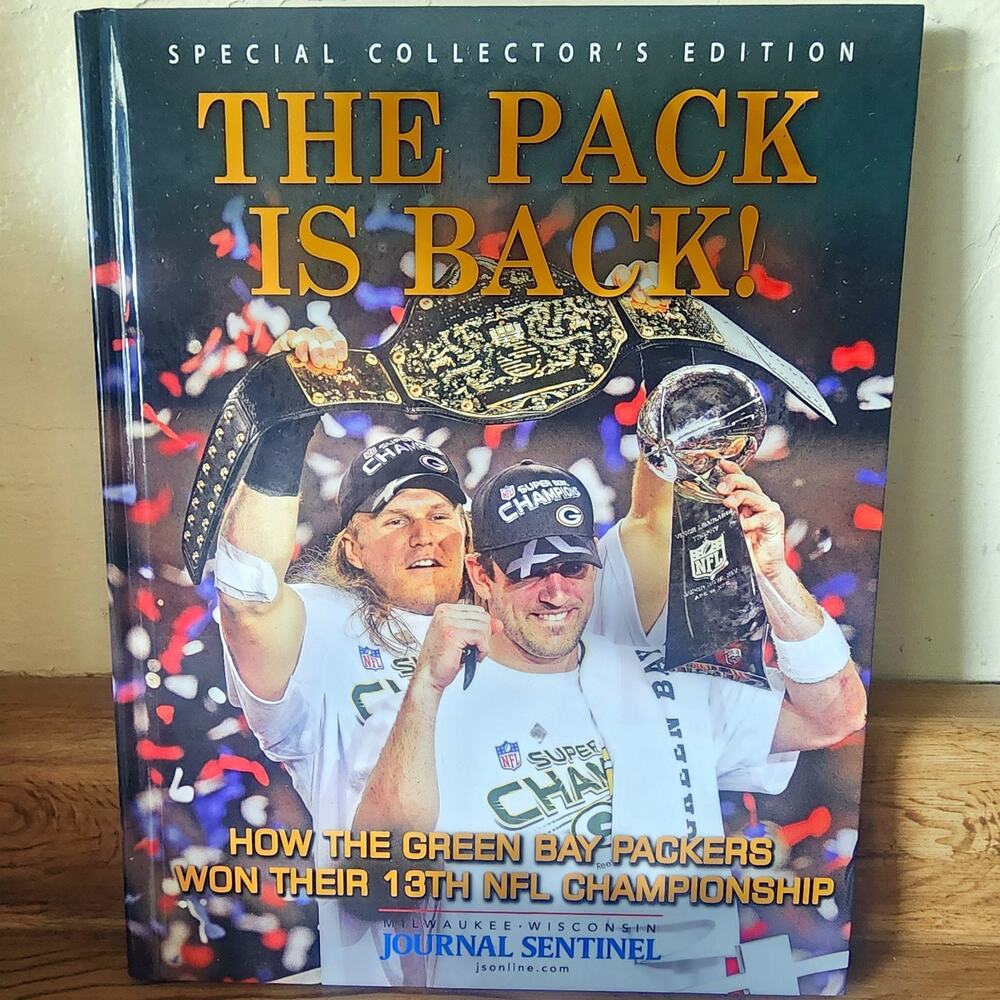 The Pack Is Back by Milwaukee Journal Sentinel (2011, Hardcover) Book